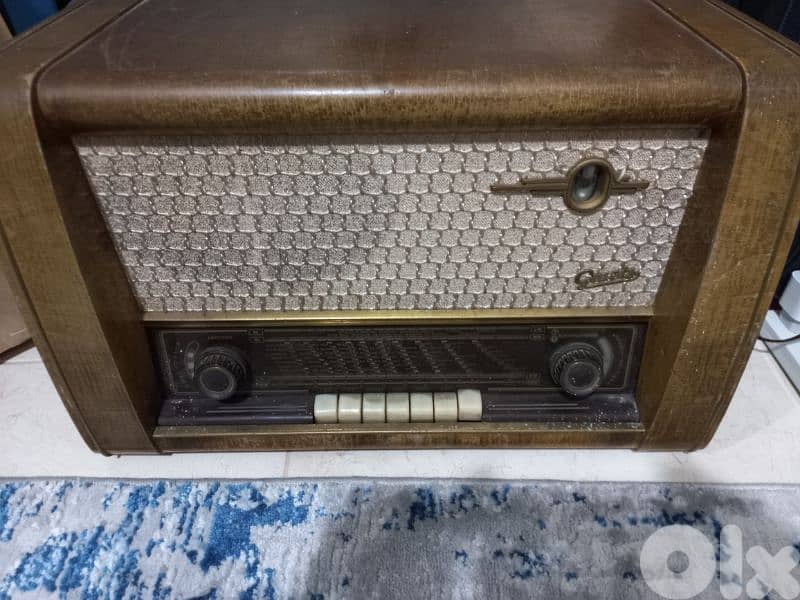 old radio 0