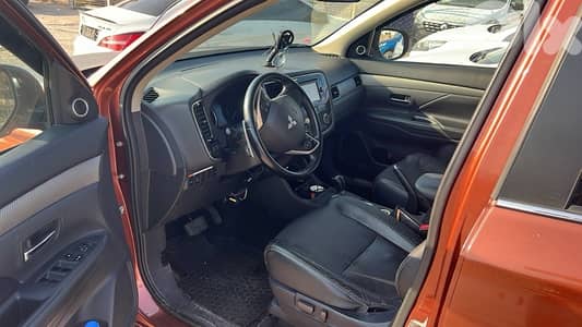 Mitsubishi Outlander 2014