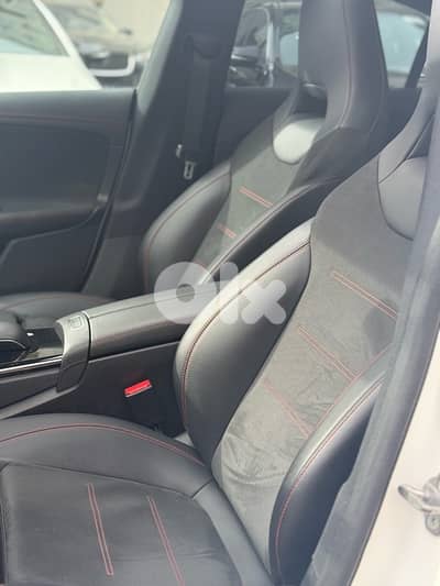 Mercedes-Benz CLA 200 company source 2020