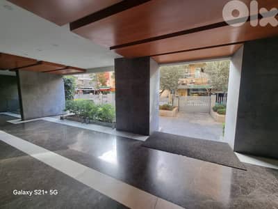 Apartment for sale in Hamra Jeanne d’Arc 600,000$ شقة للبيع في الحمرا