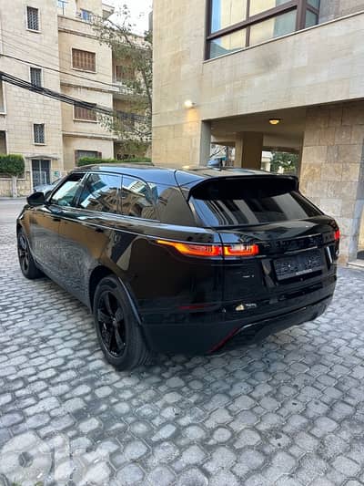 Range Rover Velar V6 P 380 2018 black on black (clean carfax)