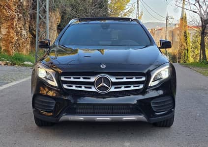 MERCEDES-BENZ GLA 250 2018 4MATIC! AMG PACKAGE!!