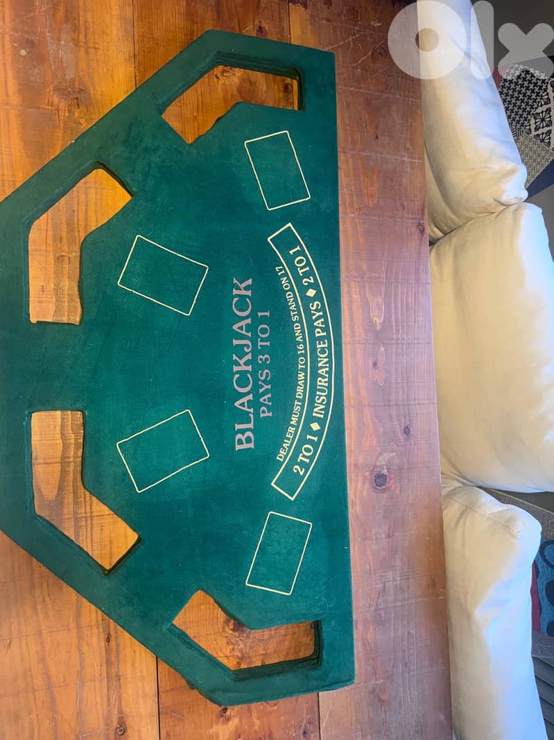 Poker Table 6 players with some casino games 10