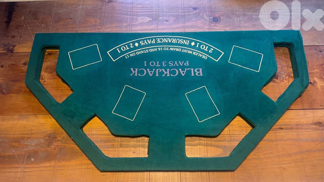 Poker Table 6 players with some casino games 11