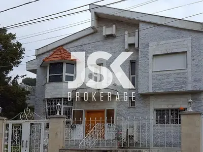 L20737 - Triplex Villa With Garden Rent in Bekaatat Achkout