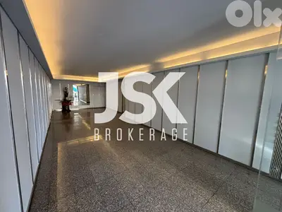 L20744 - A 160 SQM Office For Rent in Zalka