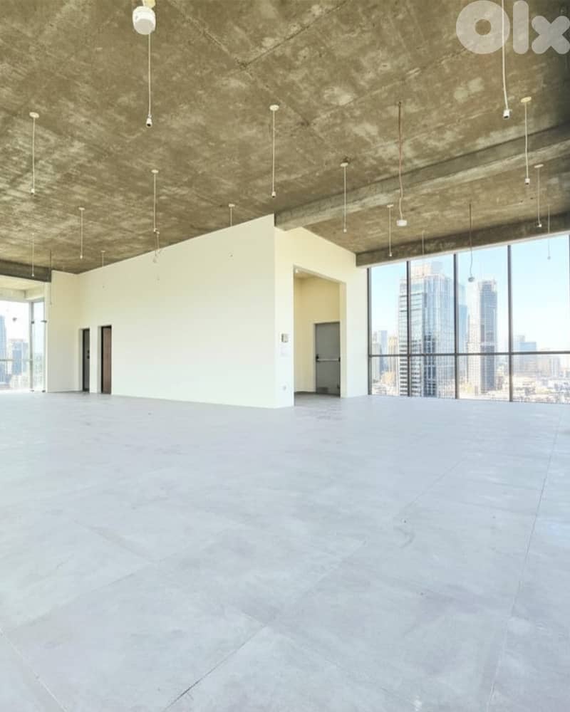 RAO26-4844 Office 225m for rent in Sin l Fil, $ 2,500 cash 0