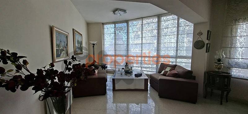 Apartment For Rent In Achrafieh شقة للإيجار في الأشرفية CPBWW110