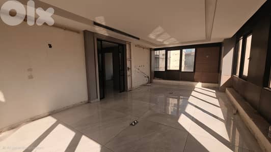 AH-HKL-526 Office for Rent in Verdun – Prime Commercial Building