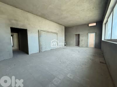 Sea View 600 Sqm Apartment For Sale in Rawche