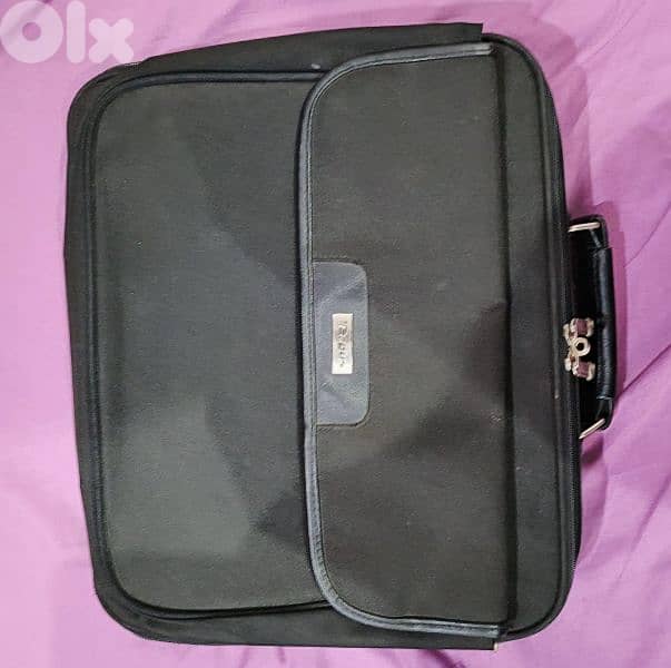 محفظة لابتوب 0
