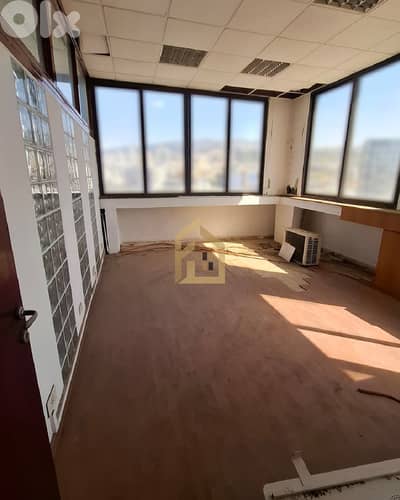 Office for sale in Sin El Fil DW72 مكتب  للبيع في سن الفيل