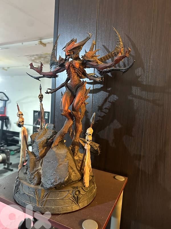 Diablo 3 Diablo statue collectible 1