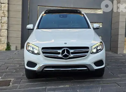 MERCEDES-BENZ GLC 2018 4MATIC !! TOP OF THE LINE!!