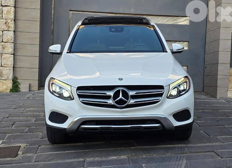 MERCEDES-BENZ GLC 2018 4MATIC !! TOP OF THE LINE!! 0