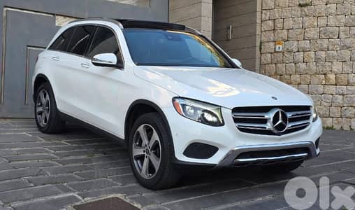 MERCEDES-BENZ GLC 2018 4MATIC !! TOP OF THE LINE!!