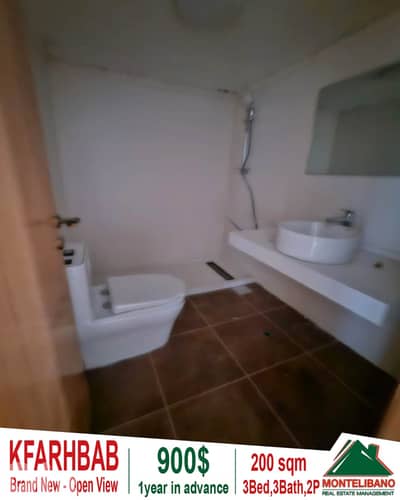 200 sqm Apartment For Rent in Kfarhbab كفرحباب with Open View
