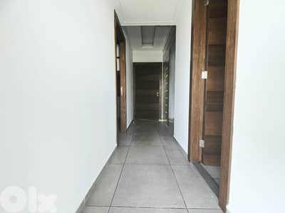 RAO26-4854 Office 100 sqm for Rent in Sin El Fil – Beirut