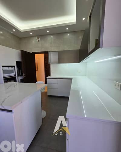 200 SQM Fully Furnished Apartment In Monteverde With Mountain View