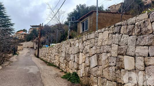 lands for sale in Bchaaleh أرض "لقطة"للبيع في بشعلة lands for sale in Bchaaleh أرض "لقطة"للبيع في بشعلة