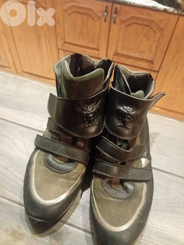versace shoes original. made in italy قياس 44 45 0
