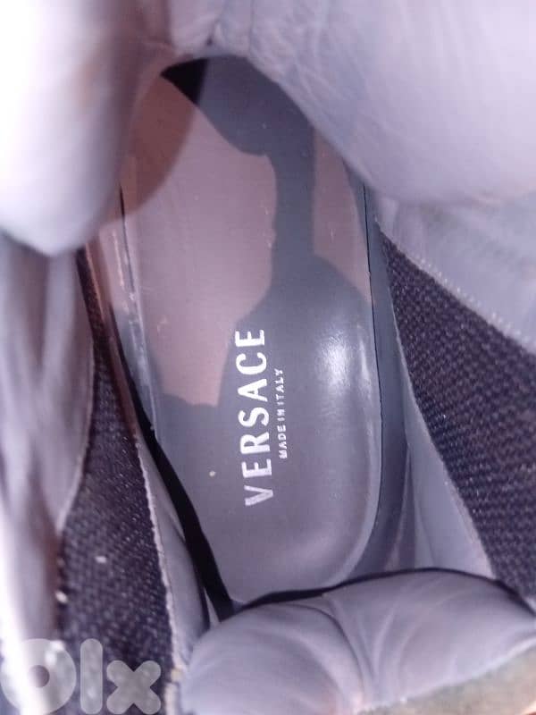 versace shoes original. made in italy قياس 44 45 1