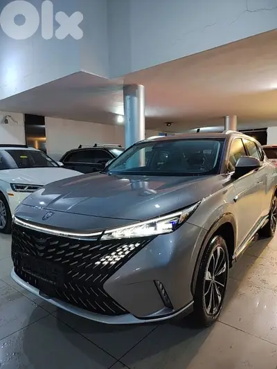 Roewe eRX5 Hybrid Panoramic leather