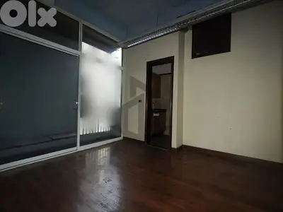 Office for Rent in Tallet al Khayyat مكتب للإيجار في تلة الخياط