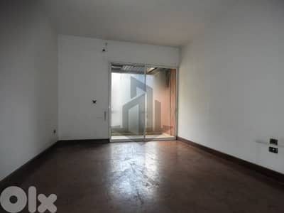 Office for Rent in Tallet al Khayyat مكتب للإيجار في تلة الخياط