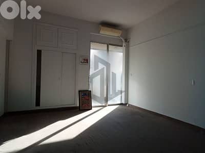 Office for Rent in Tallet al Khayat مكتب للإيجار في تلة الخياط