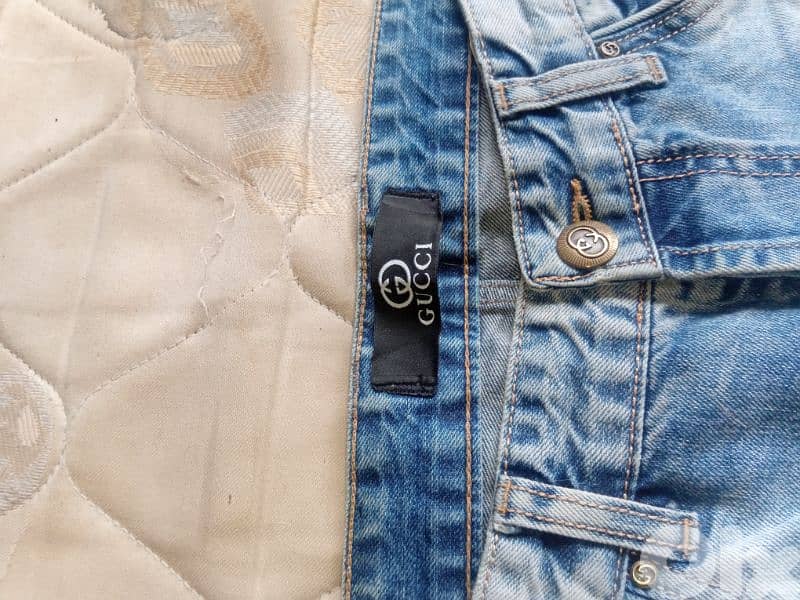 gucci. jeans medium original. made in italy 1