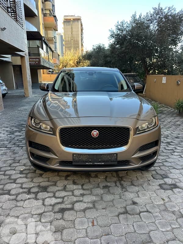 Jaguar F-pace V6 35t 2017 Quartzite bronze on black (clean carfax) 0