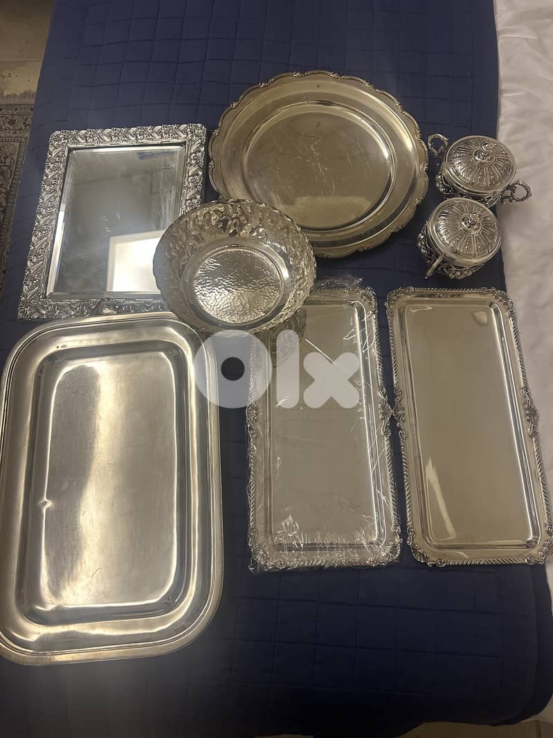 Vintage Silver-Plated Serving Set – Trays, Mirror, Bowls (8 Pieces) 1