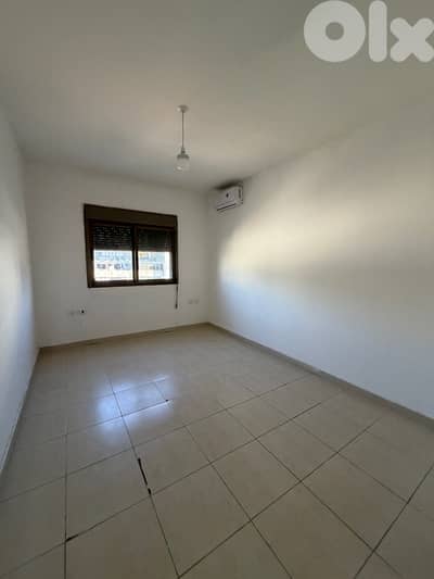 unfurnished apartment for rent in zouk