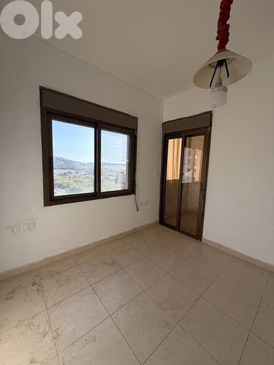 unfurnished apartment for rent in zouk
