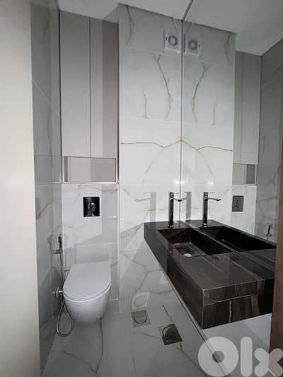 شقة فخمة ومفروشة مديار باطلالة بحرية • Luxurious Apartment in Medyar