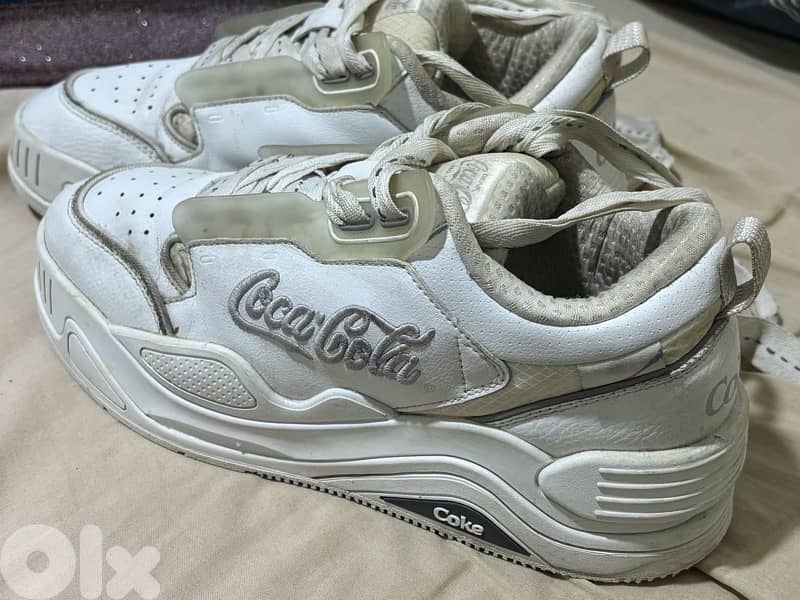 Official Coca-Cola Footwear White Classic Sneakers - Size 42 2
