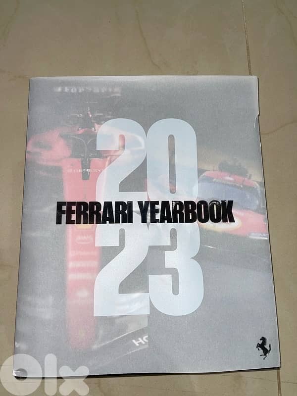 Ferrari books/magazine 0