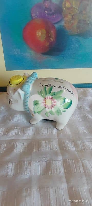 VINTAGE ANTIQUE  HAND-PAINTED CERAMIC PIGGY COIN BANK JAPAN 4” x 6” 0