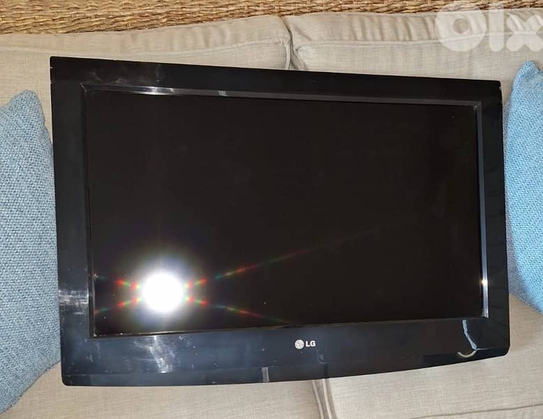 LG TV 32” 1