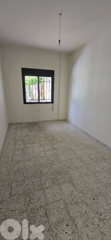 Apartment with Terrace for Sale in Qornet el hamra