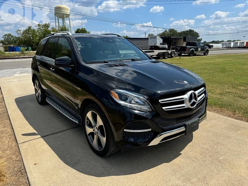 Mercedes-Benz GLE-Class 2016 0