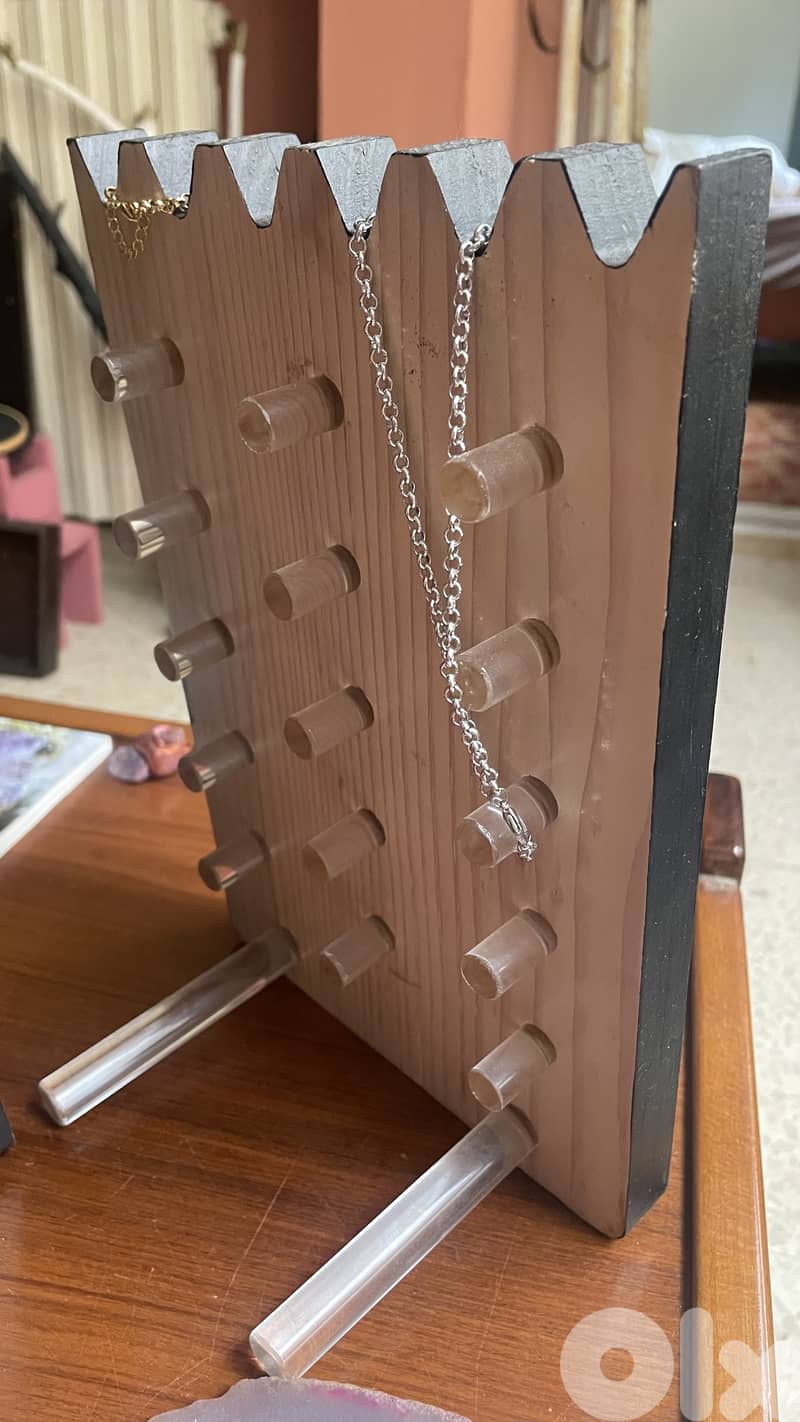 Necklace wood display 2