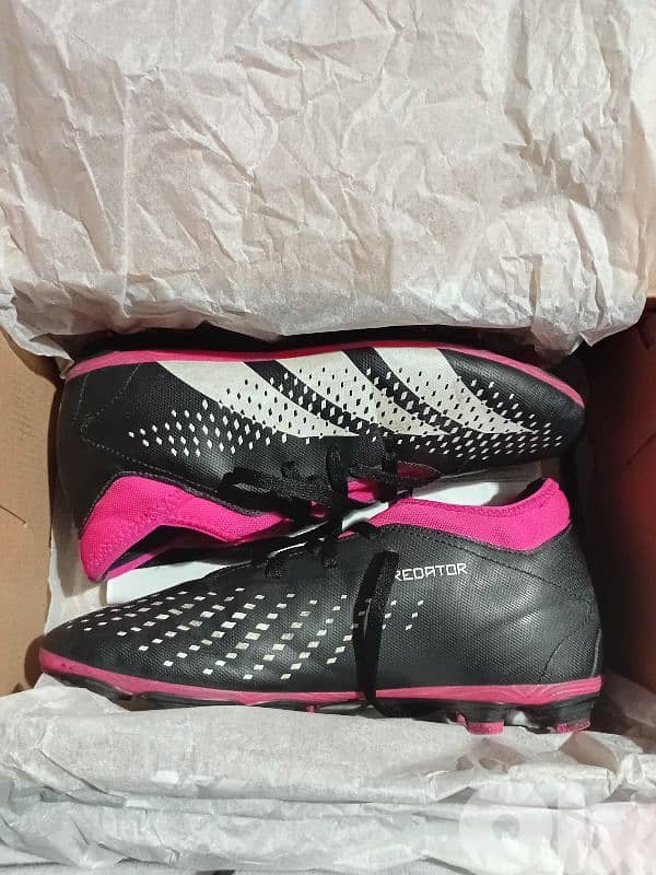 2 football cleats- football shoes offer, both for 45$ 1