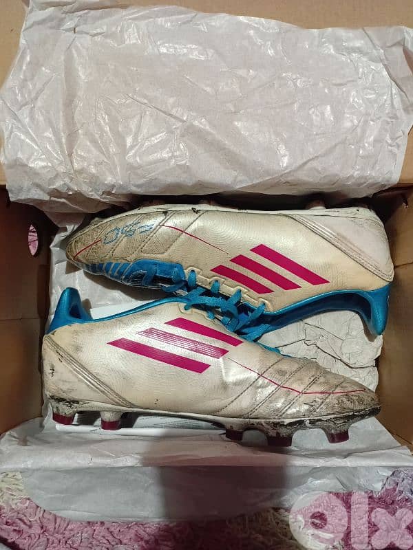 2 football cleats- football shoes offer, both for 45$ 7