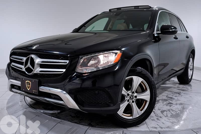 GLC 300 2018 ! 4matic ! Clean Carfax ! New Arrival ! 0