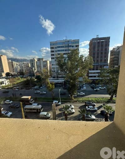 office for sale in dora مكتب للبيع في الدورة