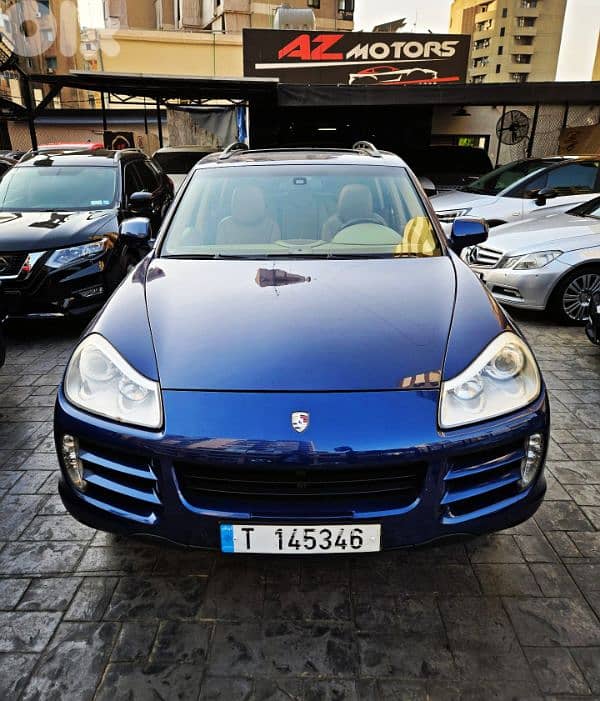 Porsche Cayenne 2010 0