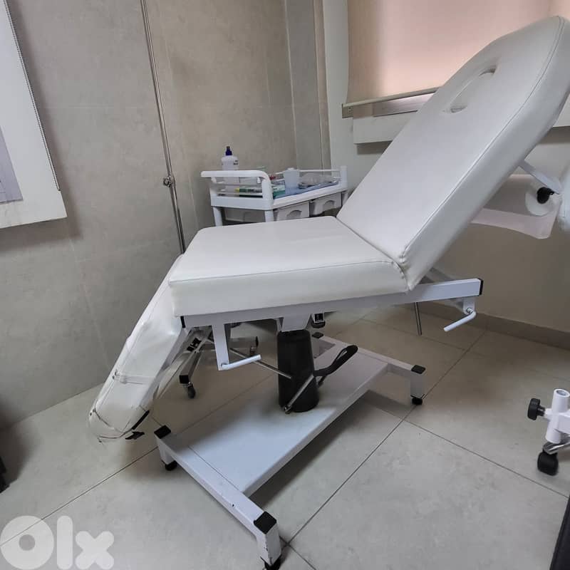 Rotating Medical bed with Hydraulic unit 0
