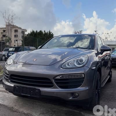 Porsche Cayenne S 2011 V8